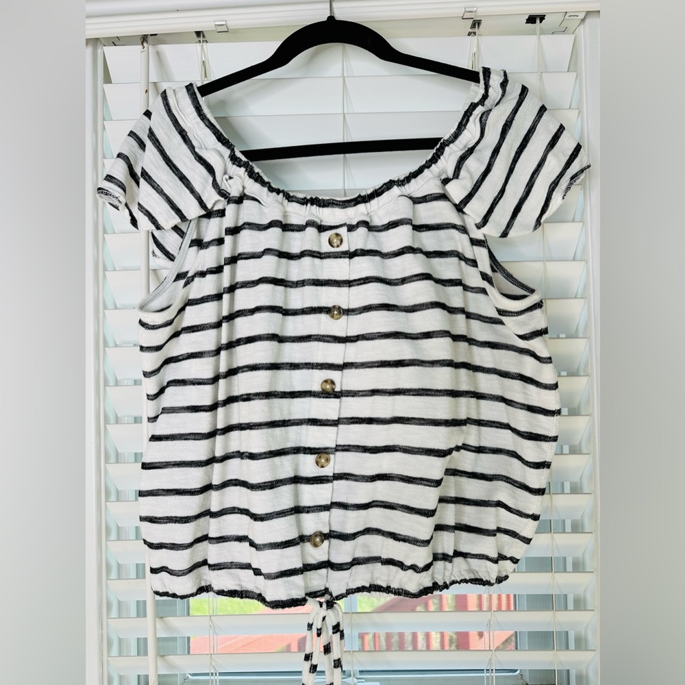 WHITE AND BLACK STRIPED ANA COTTON CROP TOP W/ WAIST TIE SUMMER SHIRT GREAT COND